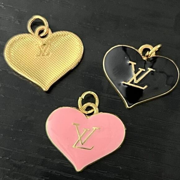 Lot Of 3 Louis Vuitton Heart Zipper Pull Button Charms - Picture 3 of 3